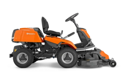 Seitenansicht eines Rider-Rasenmähers mit Mähdeck.