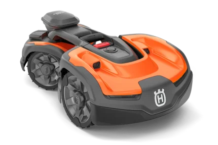 Mähroboter mit Husqvarna-Branding zur Hervorhebung des Designs.