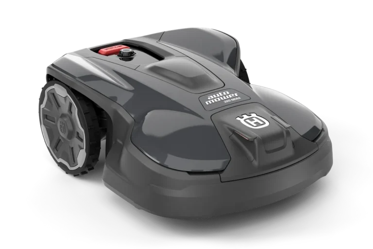 Vorderansicht eines Mähroboters mit sichtbaren Bedientasten.
